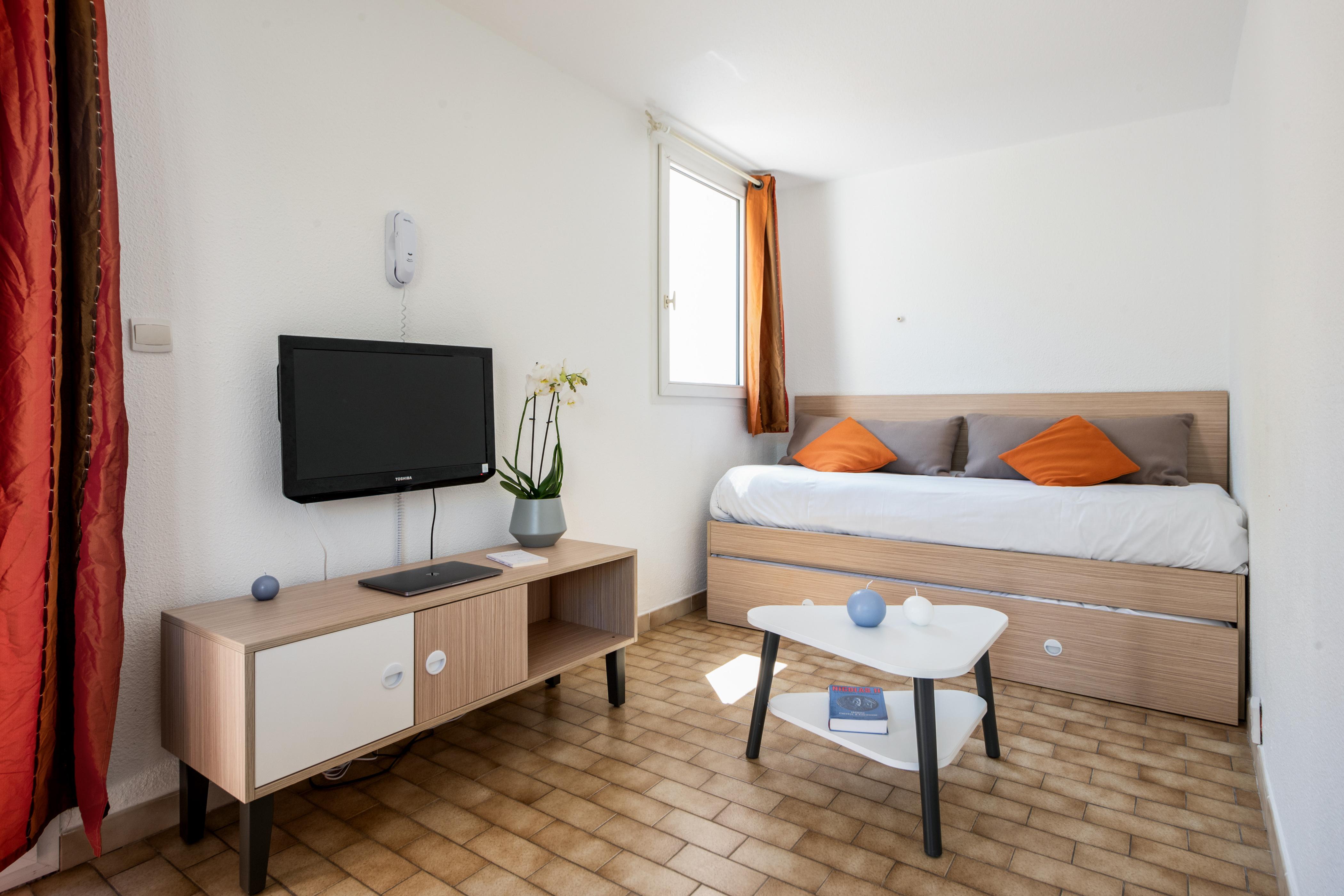 Comfort Aparthotel Mandelieu La Napoule Village Zewnętrze zdjęcie