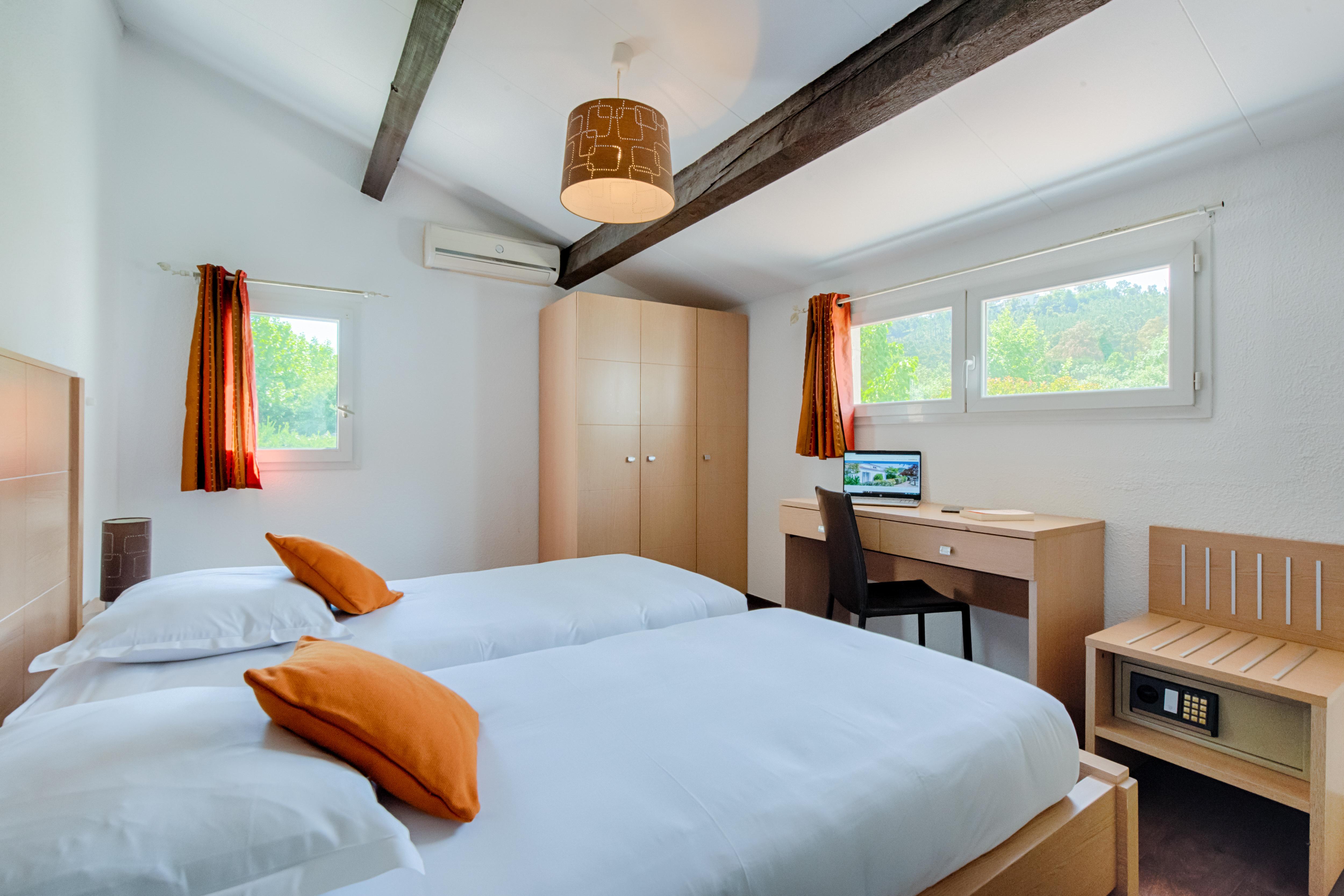 Comfort Aparthotel Mandelieu La Napoule Village Zewnętrze zdjęcie