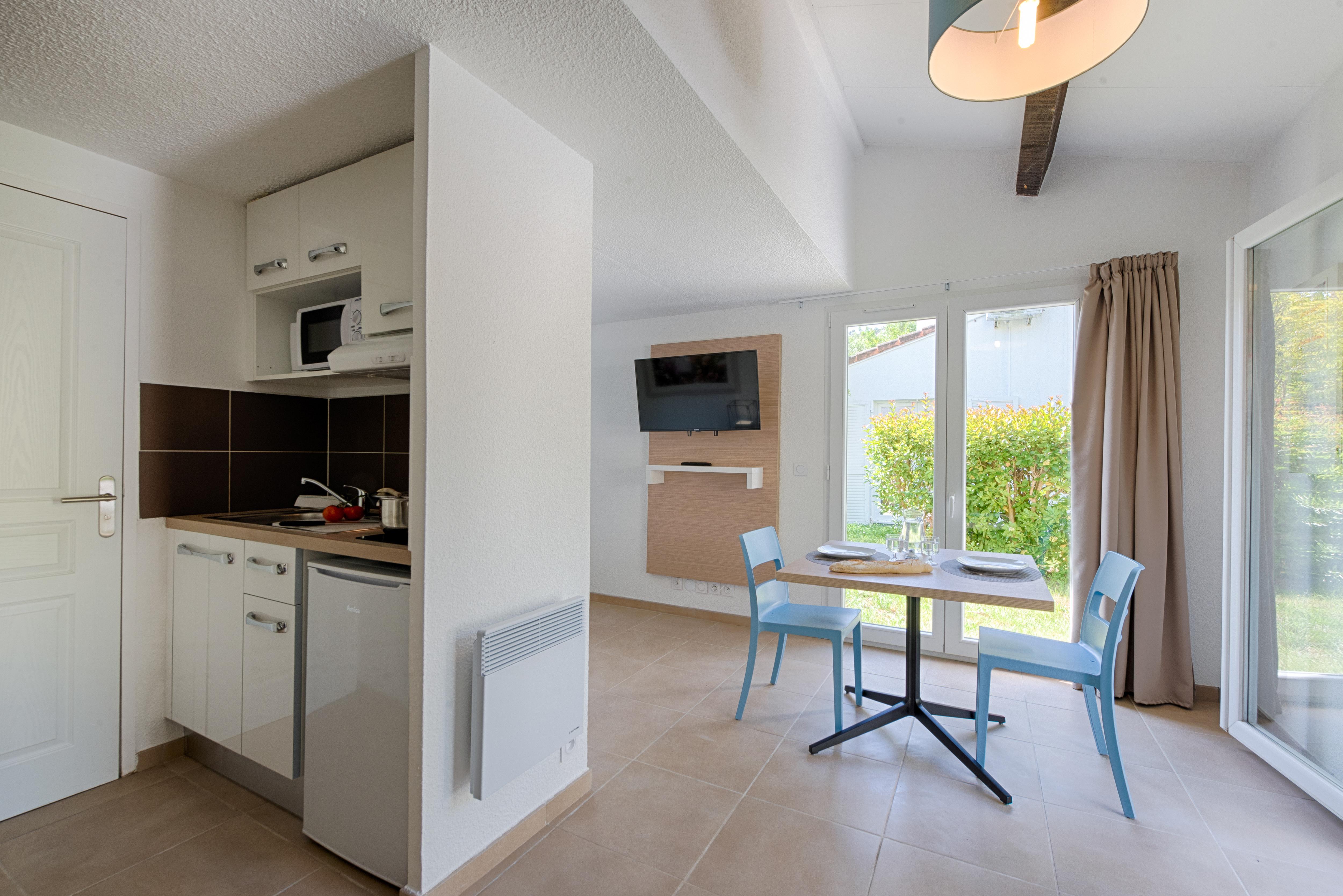 Comfort Aparthotel Mandelieu La Napoule Village Zewnętrze zdjęcie