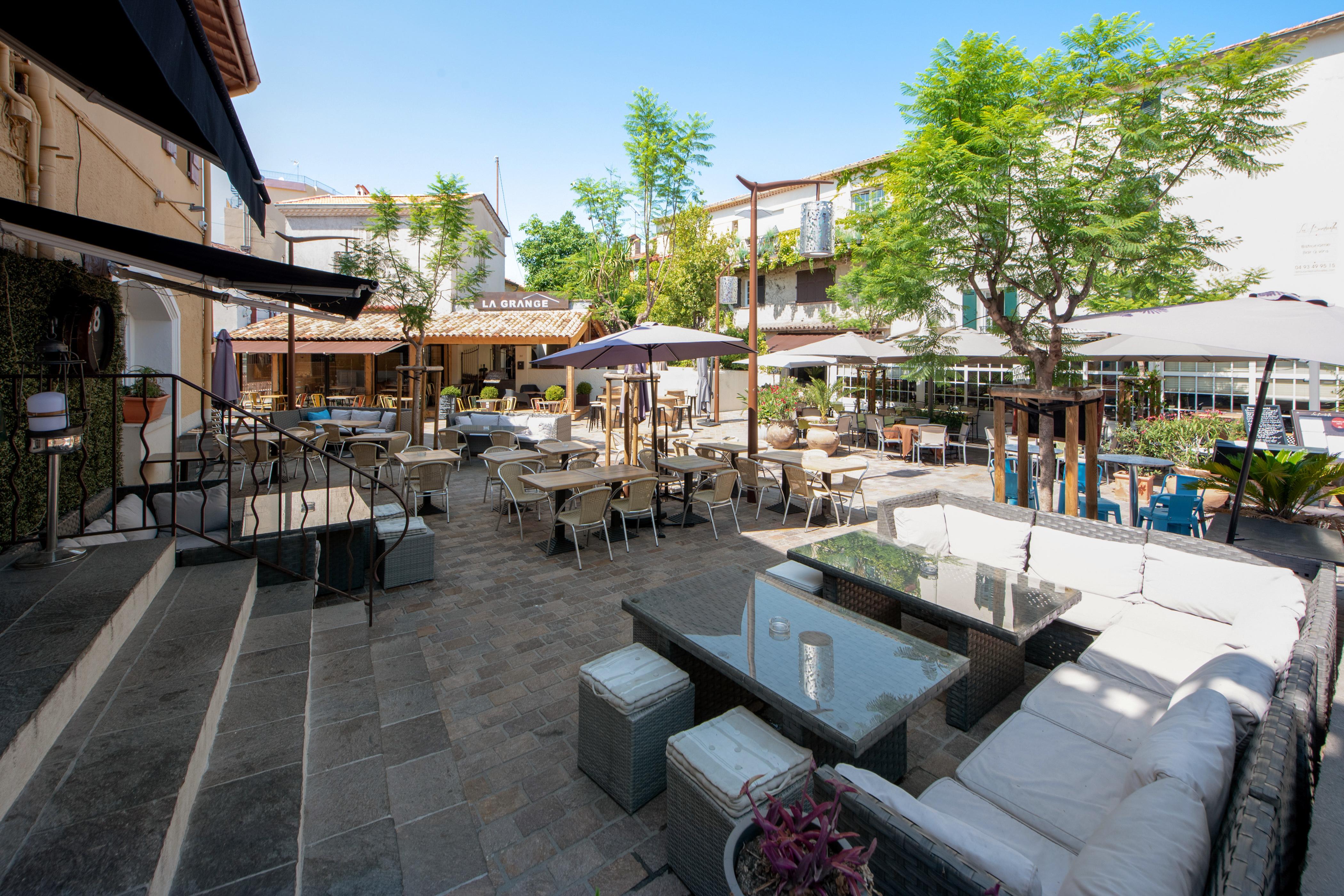 Comfort Aparthotel Mandelieu La Napoule Village Zewnętrze zdjęcie