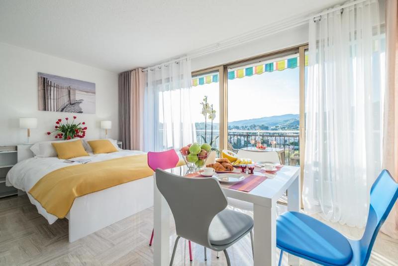 Comfort Aparthotel Mandelieu La Napoule Village Zewnętrze zdjęcie