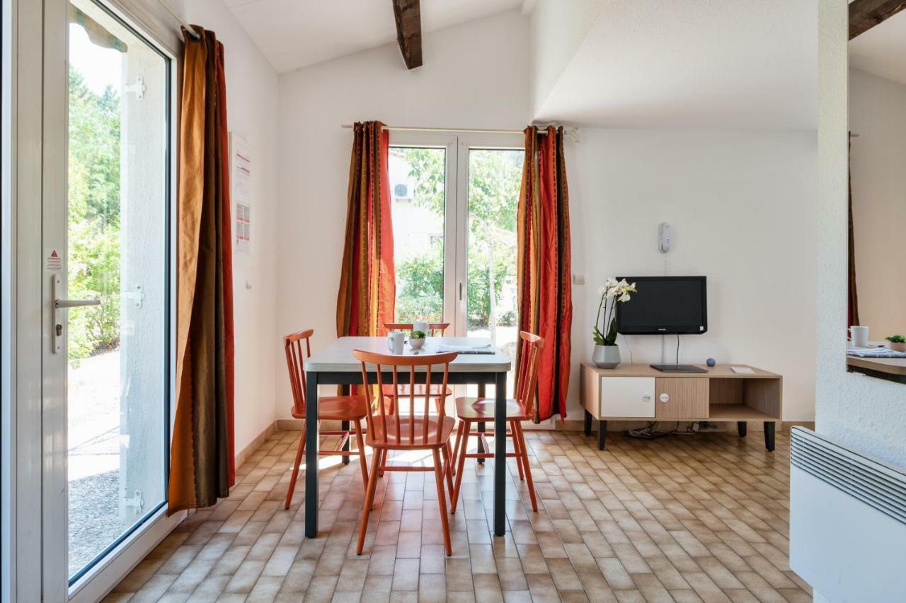 Comfort Aparthotel Mandelieu La Napoule Village Zewnętrze zdjęcie